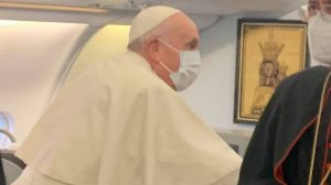 سيّدة لوريتو ترافق البابا